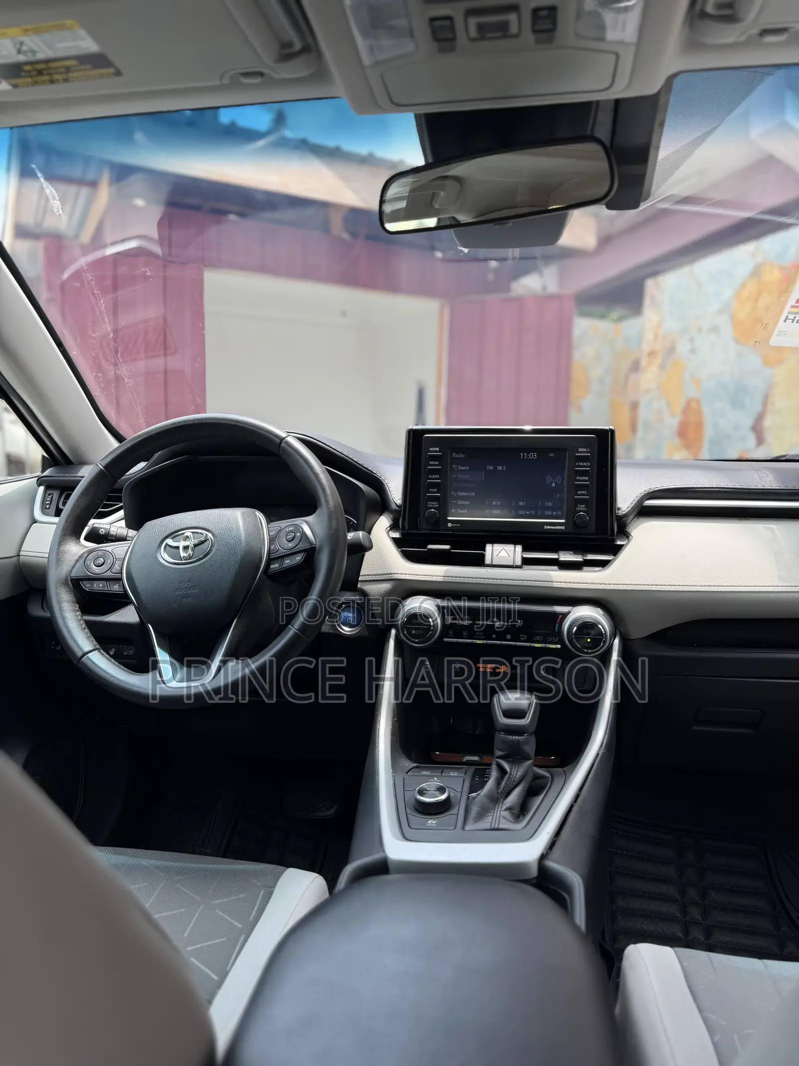 Toyota RAV4 Limited 2021 Black
