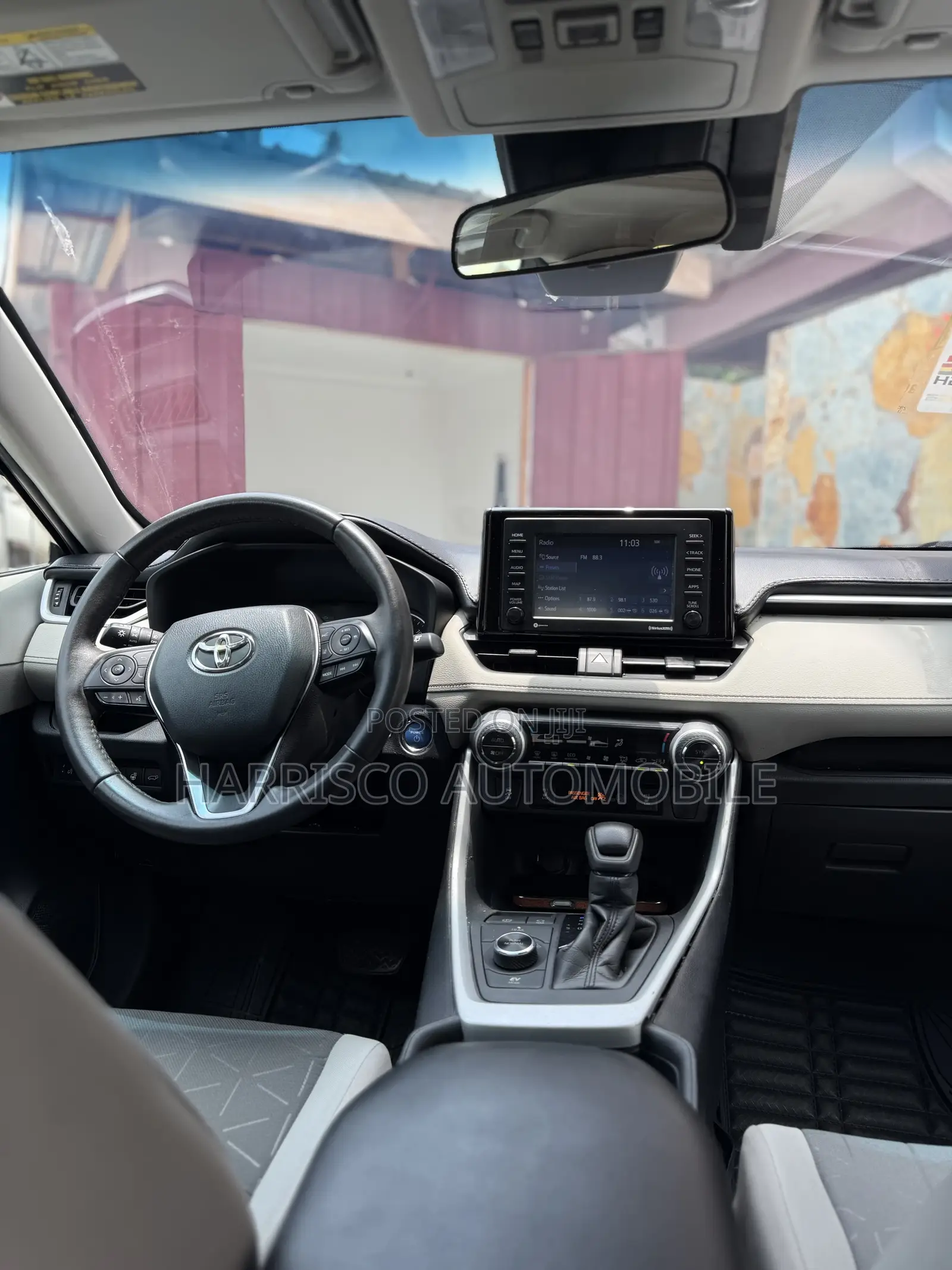 Toyota RAV4 Limited 2021 Black