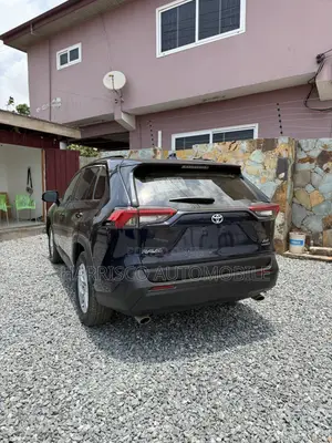 Toyota RAV4 Limited 2021 Black