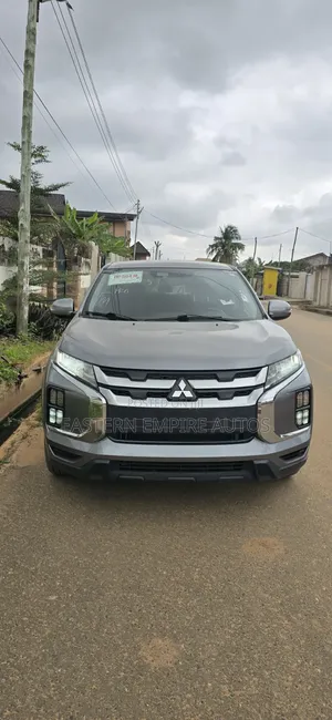 Mitsubishi Outlander Sport SE 2021 Gray