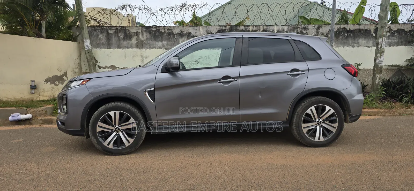 Mitsubishi Outlander Sport SE 2021 Gray