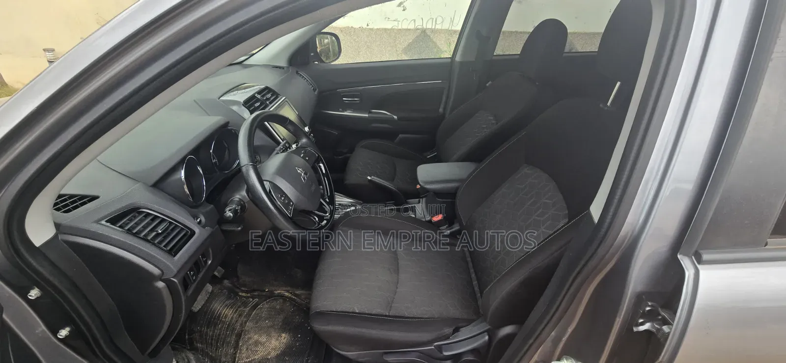 Mitsubishi Outlander Sport SE 2021 Gray