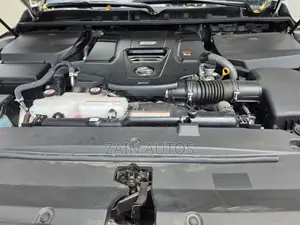 Toyota Land Cruiser 2025 White