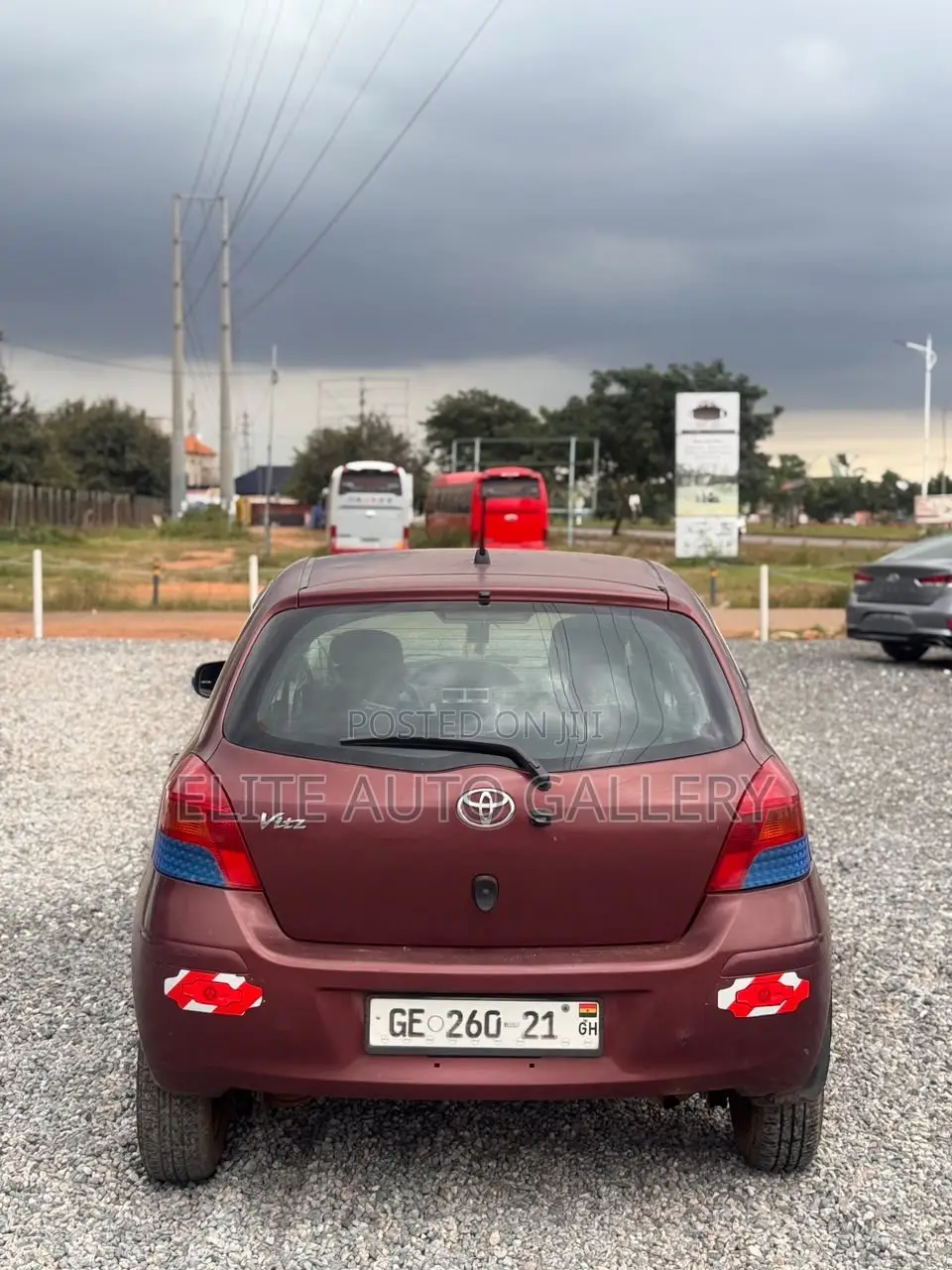 Toyota Vitz 1.0 FWD 5dr 2010 Beige