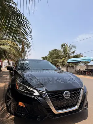 Nissan Altima 2.5 SV 2021 Black