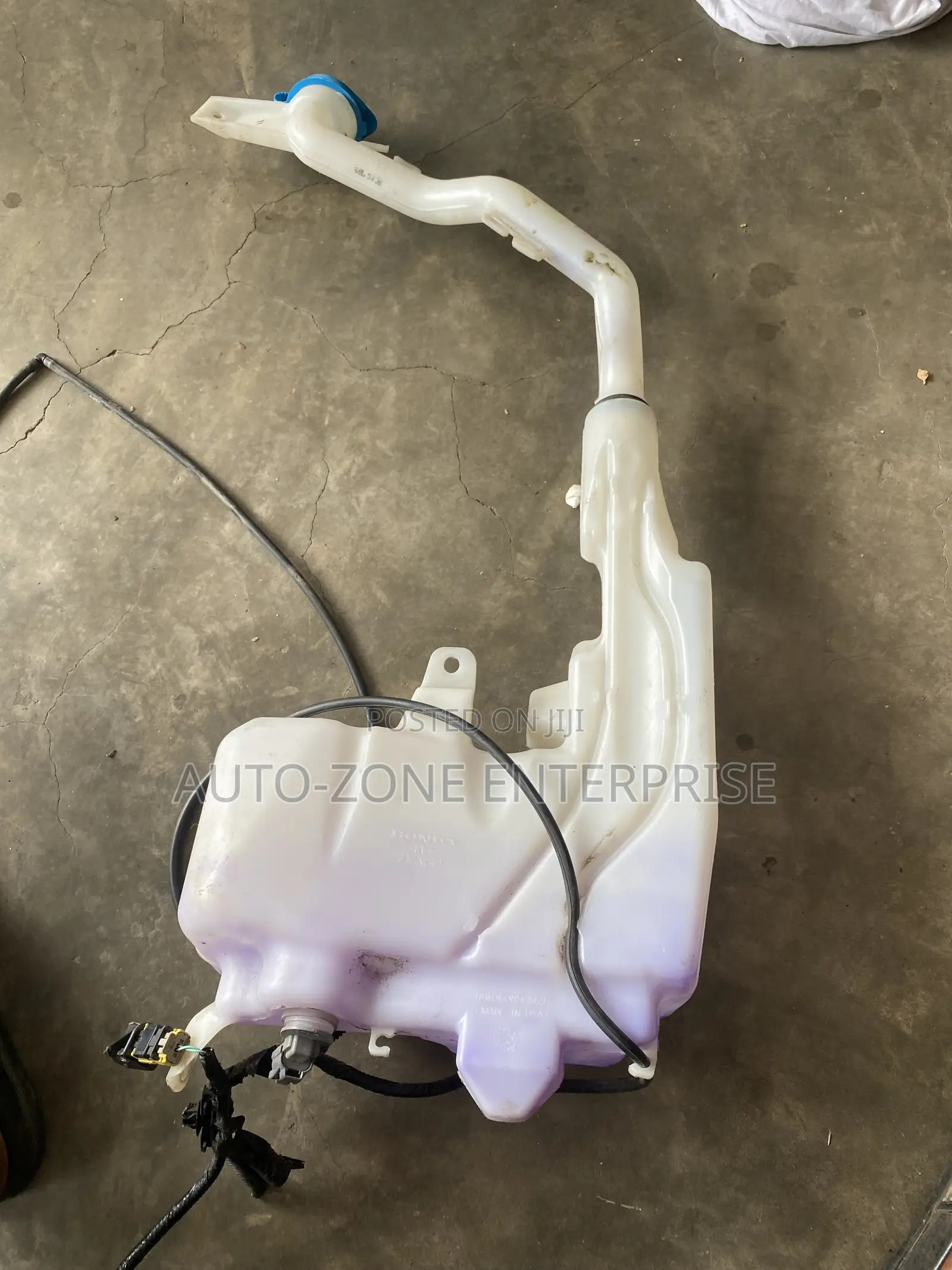 Honda Civic 2016 2017 2019 2020 2021 Wiper Wash Bottle