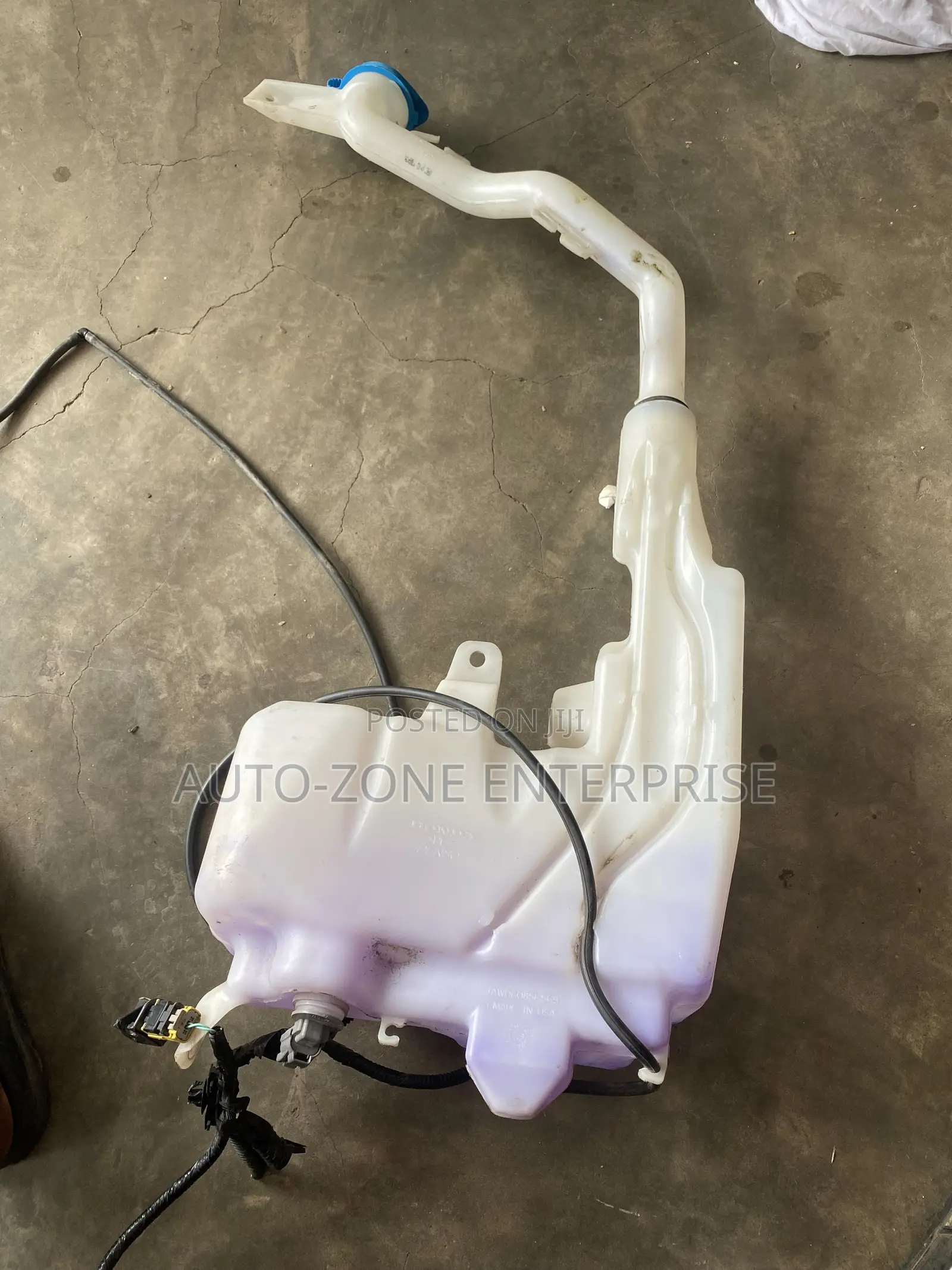 Honda Civic 2016 2017 2019 2020 2021 Wiper Wash Bottle