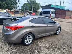 Hyundai Elantra 2013 Beige