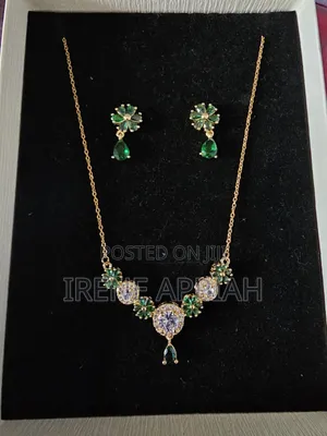Exquisite Ladies Necklace