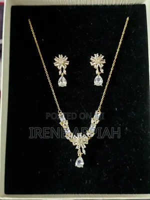 Exquisite Ladies Necklace