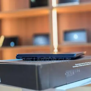 New Laptop Alienware 16x Aurora 16GB Intel Core i7 SSD 1T