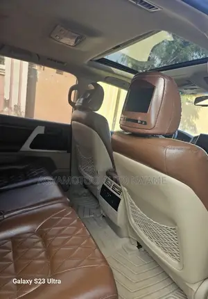 Toyota Land Cruiser 4.0 V6 GX-R 2013 Brown