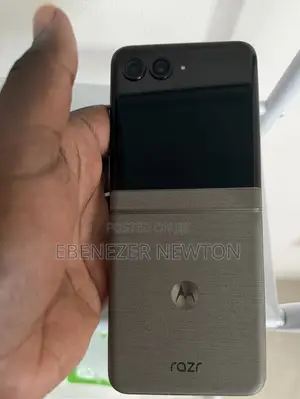 New Motorola Razr 2026 256 GB Gray