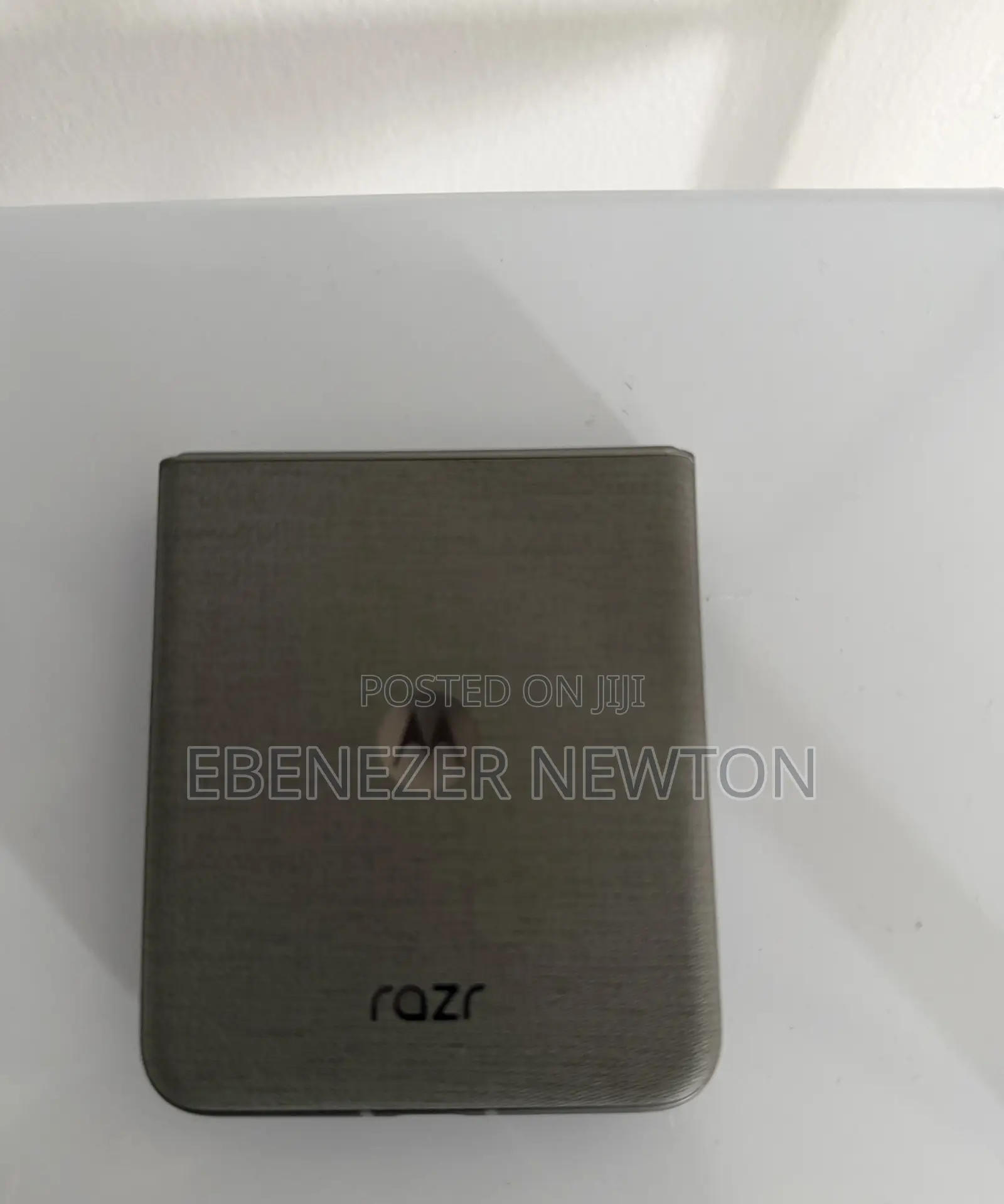 New Motorola Razr 2026 256 GB Gray