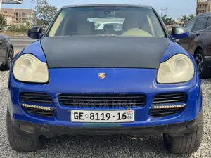 Porsche Cayenne S 2012 Blue