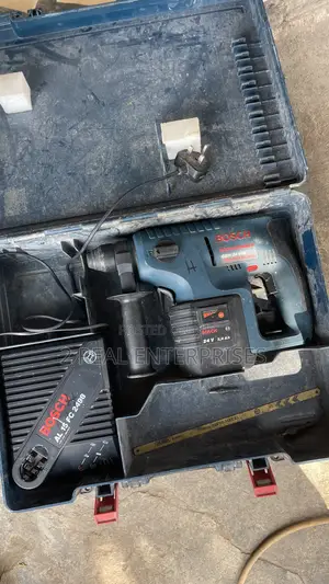 Bosch GBH 24 VRE Professional Cordless Rotary Hammer Drill UK Used