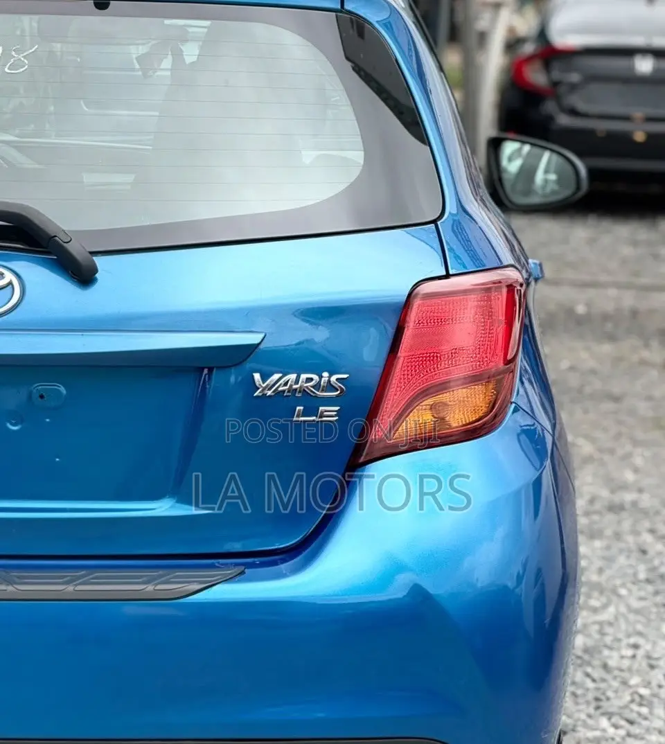 Toyota Yaris 2015 Blue