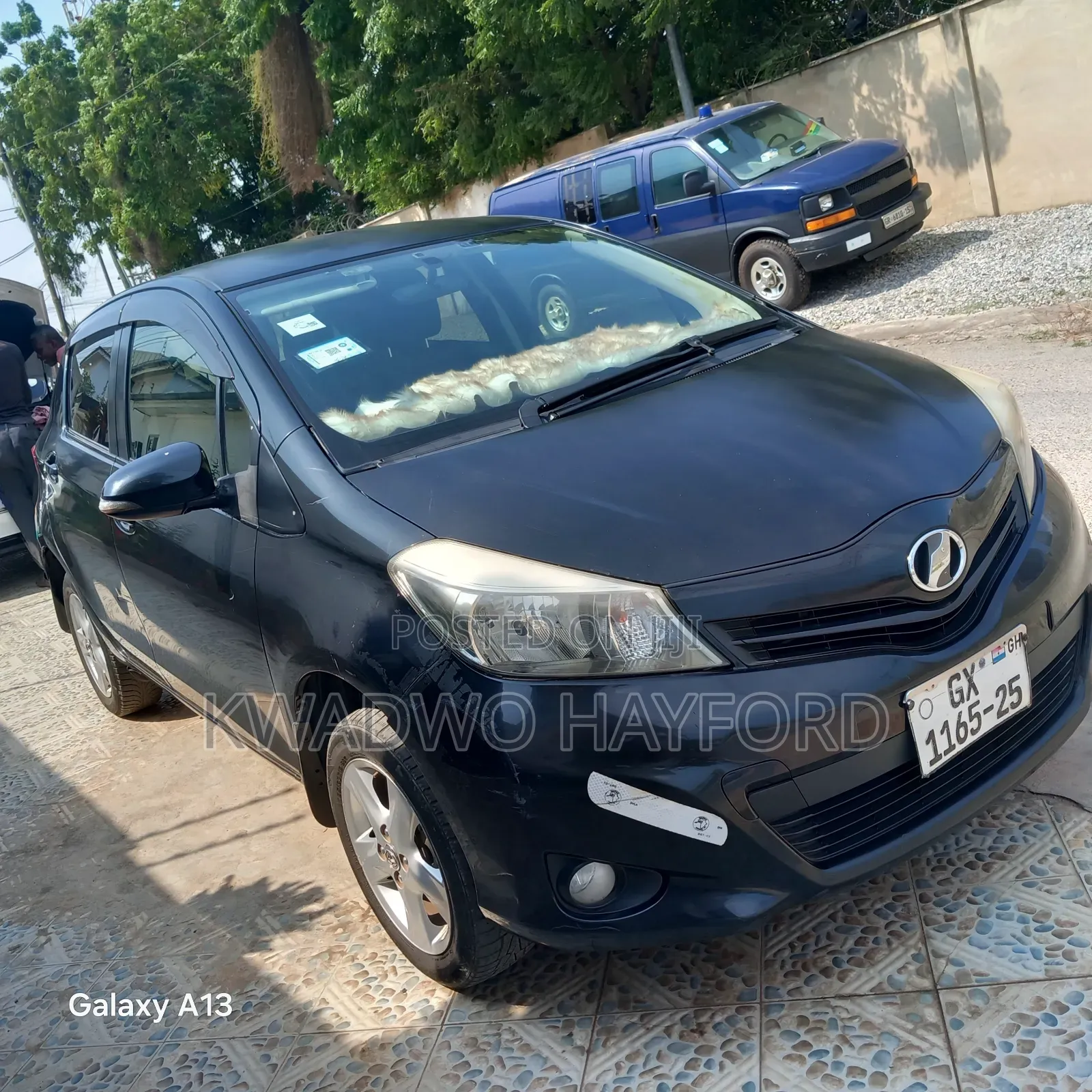 Toyota Vitz 2013 Black