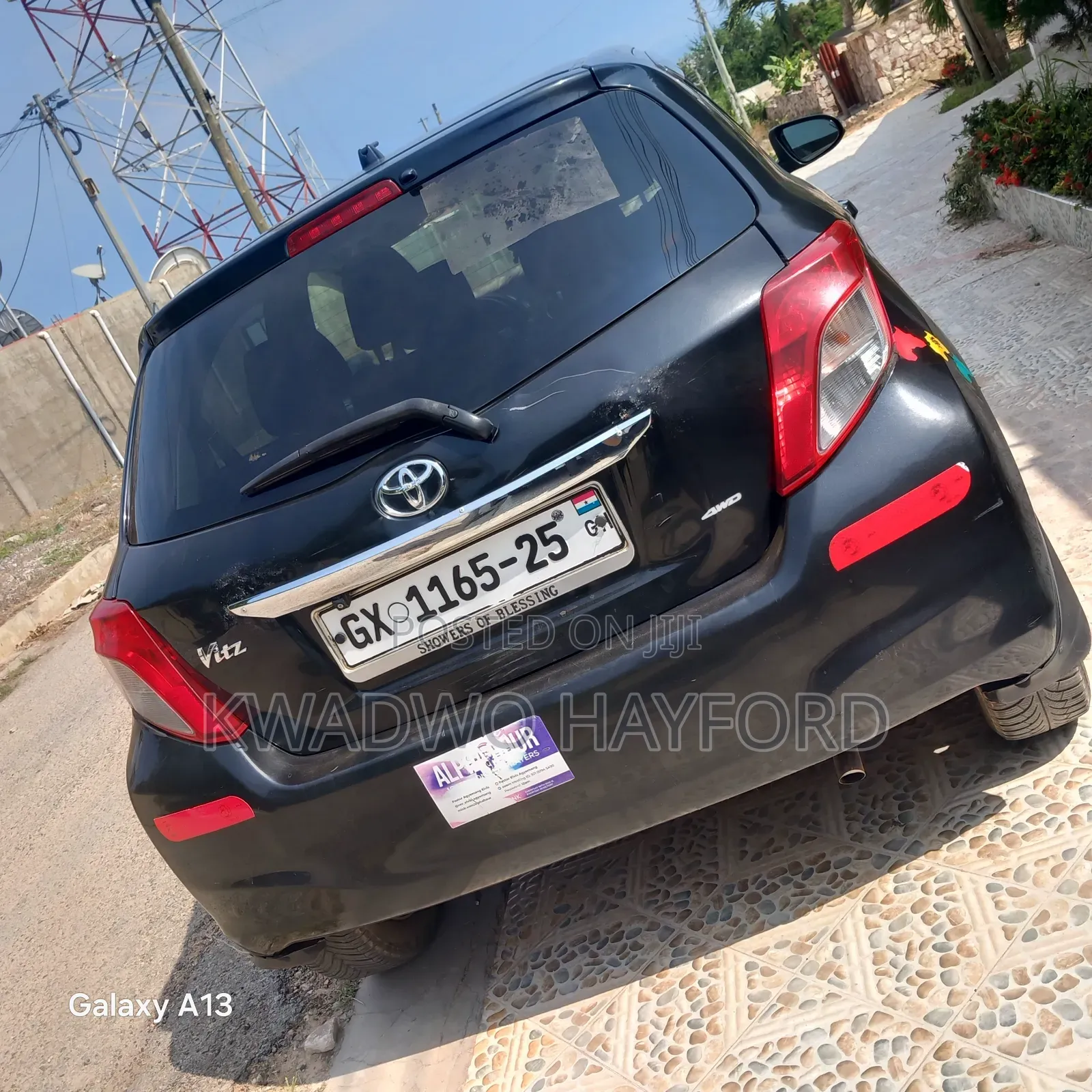Toyota Vitz 2013 Black