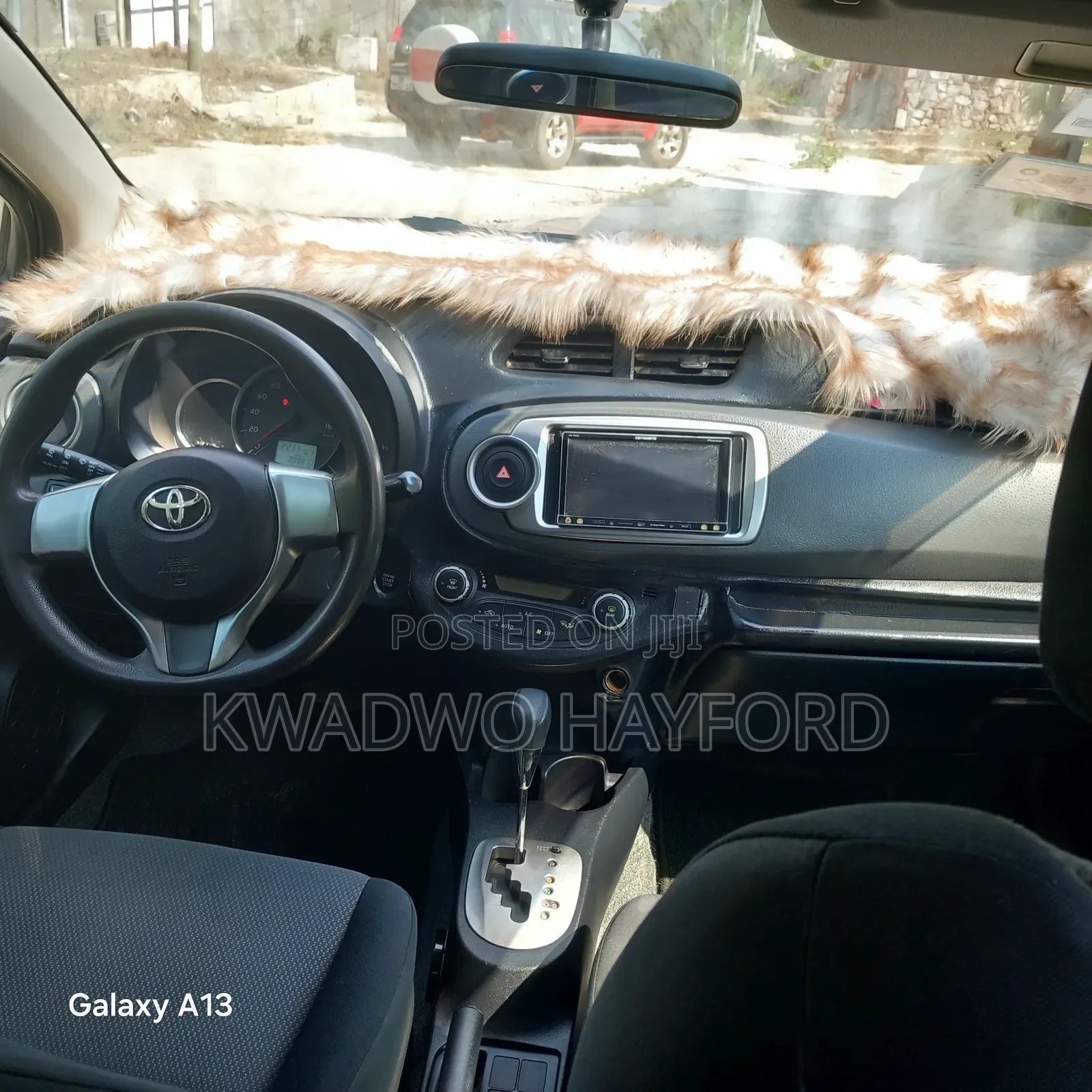 Toyota Vitz 2013 Black