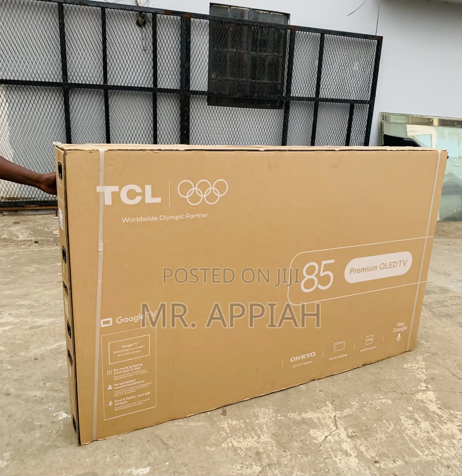 Super Classic TCL 85p7L 85” Qled Smart Screen Television(Black)