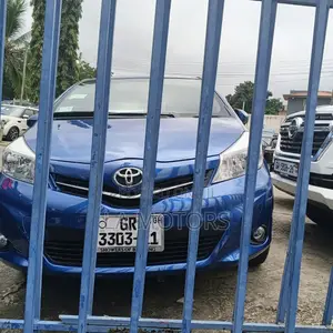 Toyota Yaris 2014 Blue