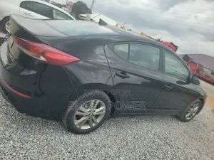 Hyundai Elantra 2017 Black