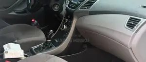 Hyundai Elantra 2015 White