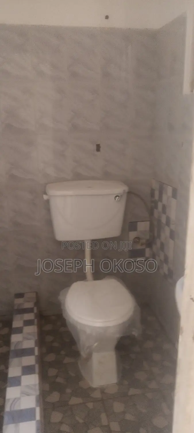 Mini Flat in Little Rock Consult, Dzorwulu for rent