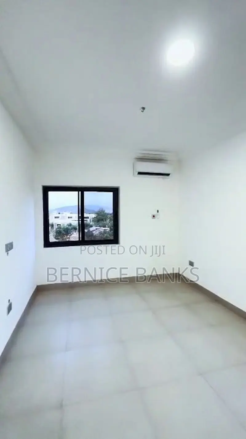 3bdrm Apartment in Oyarifa for sale