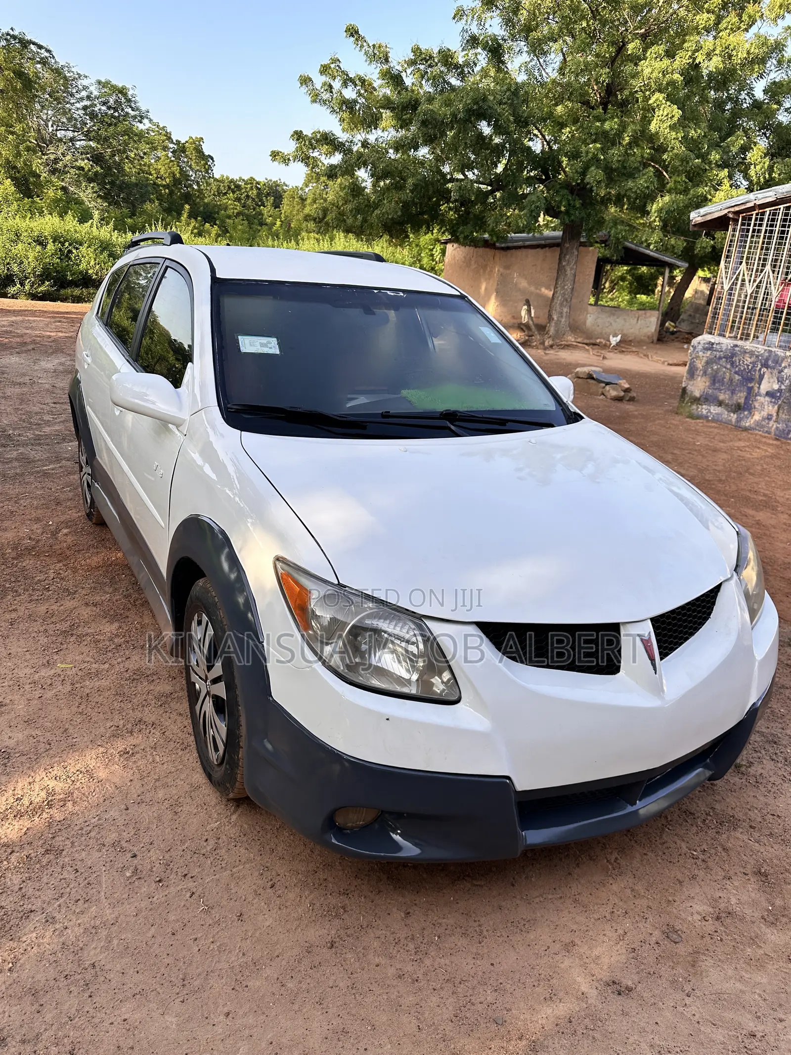 Pontiac Vibe AWD 2006 White