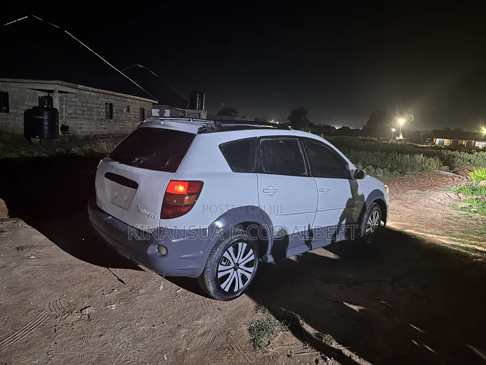 Pontiac Vibe AWD 2006 White