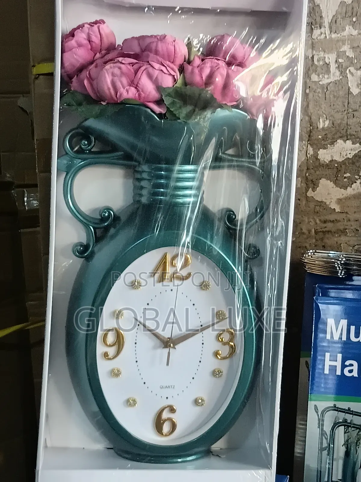 Flower Wall Clock – Elegant Decorative Clock With Artificial Flowers