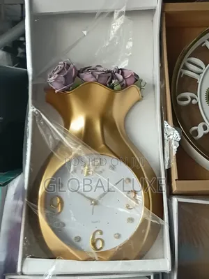 Flower Wall Clock – Elegant Decorative Clock With Artificial Flowers