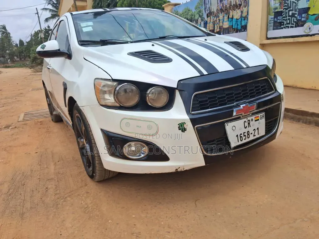Chevrolet Sonic 2013 Off white