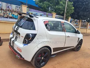 Chevrolet Sonic 2013 Off white