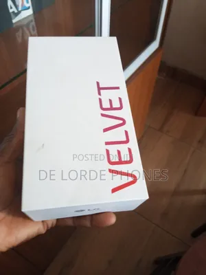 New LG Velvet 128 GB Black