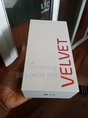 New LG Velvet 128 GB Black