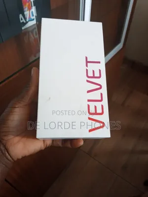 New LG Velvet 128 GB Black