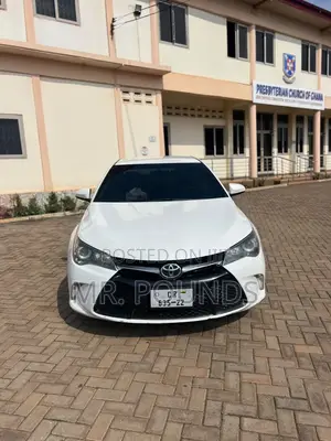 Toyota Camry 2016 White
