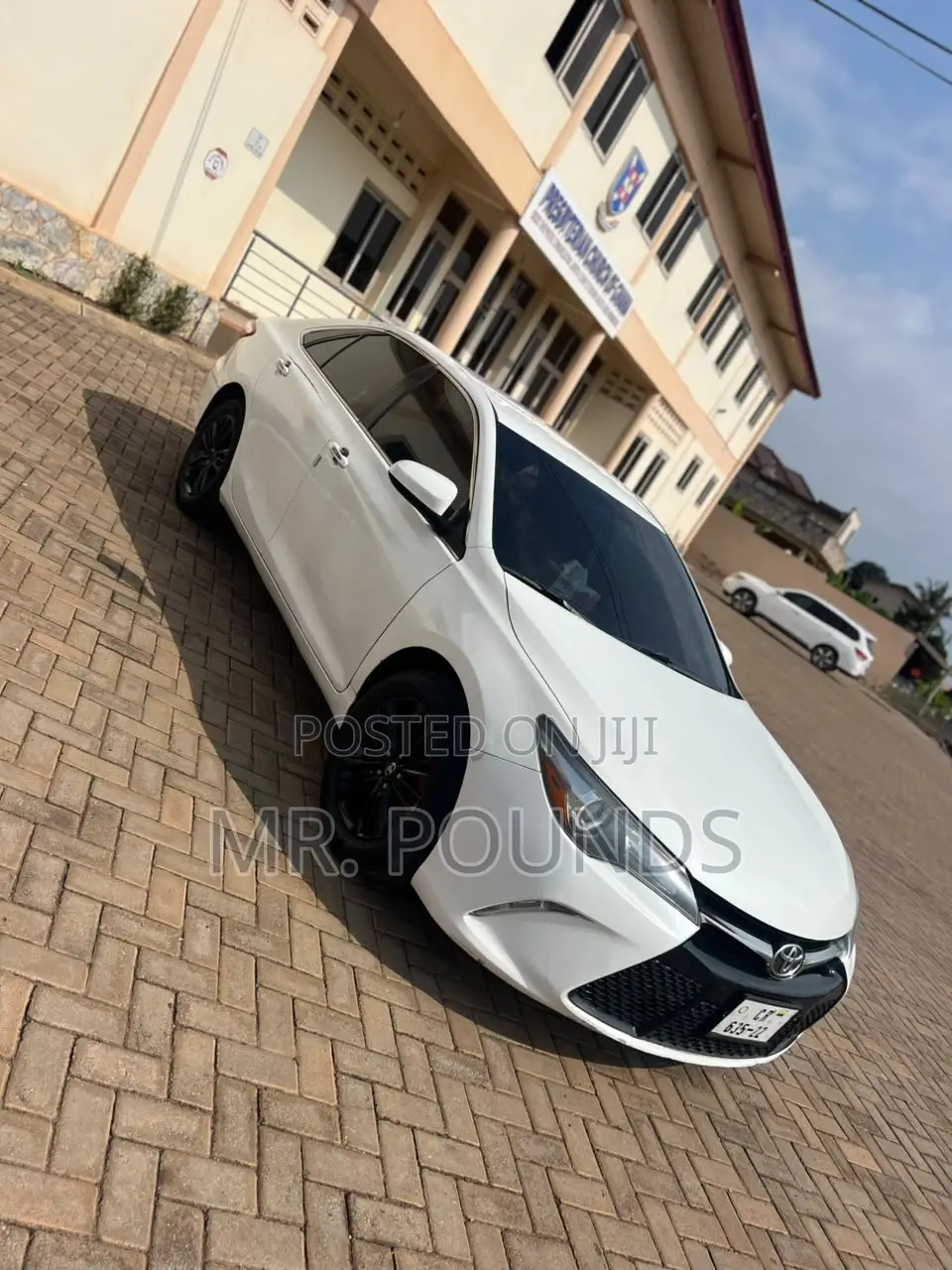 Toyota Camry 2016 White