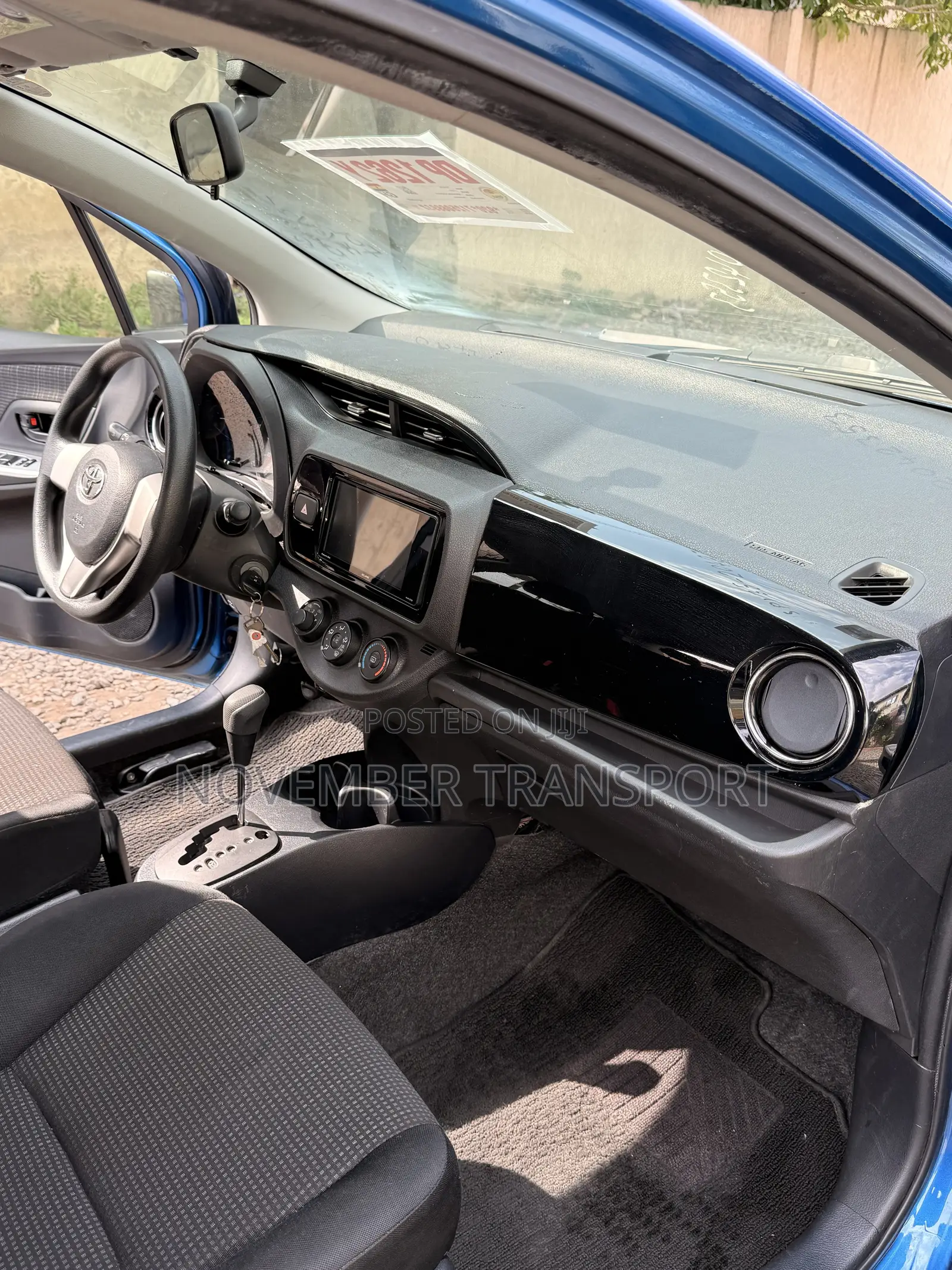 Toyota Vitz 1.3 FWD 5dr 2015 Blue