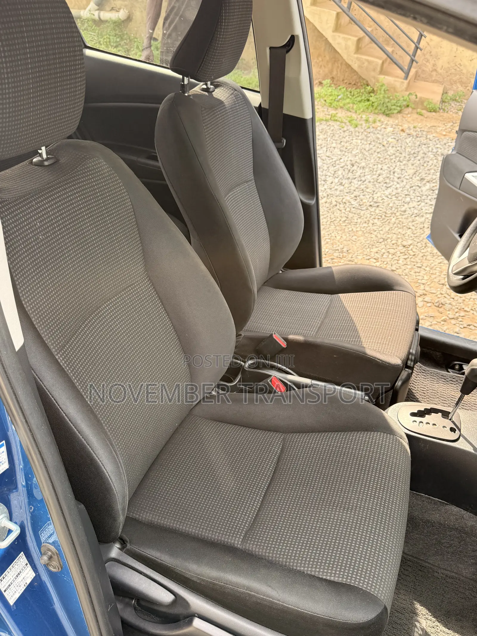 Toyota Vitz 1.3 FWD 5dr 2015 Blue