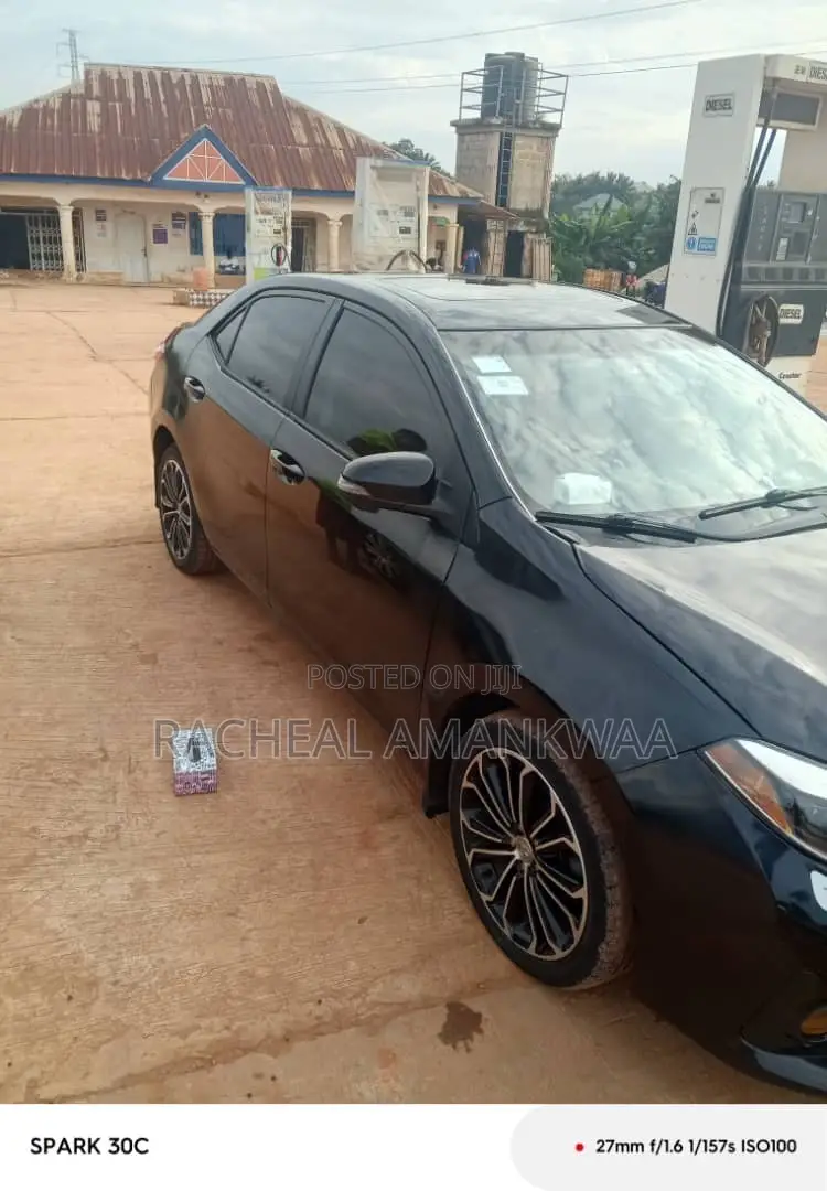 Toyota Corolla 2017 Black
