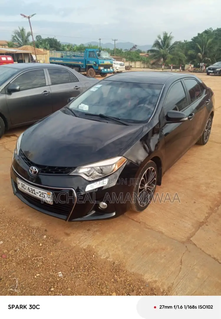 Toyota Corolla 2017 Black