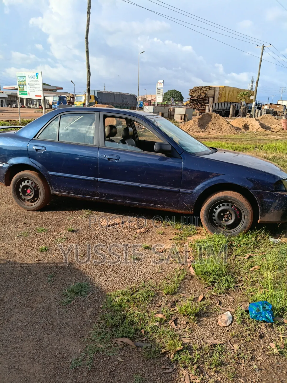Mazda Protege DX 2000 Blue