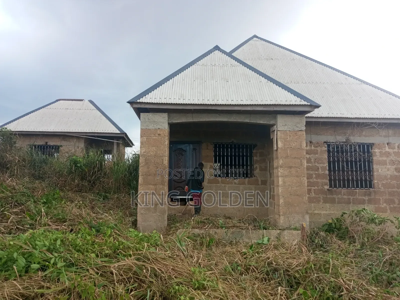 3bdrm House in Pkayi No 2., Atwima Kwanwoma for Sale