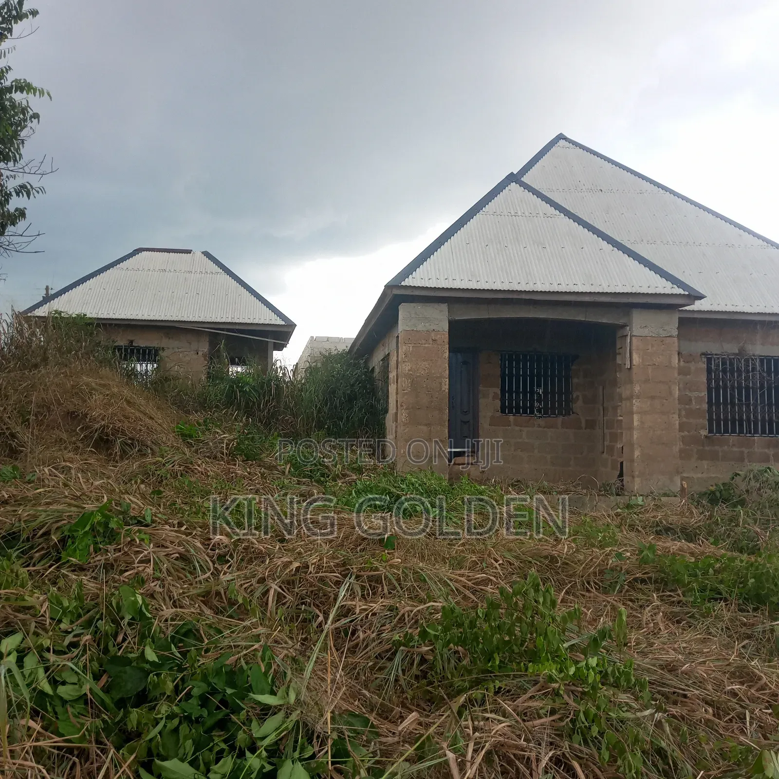 3bdrm House in Pkayi No 2., Atwima Kwanwoma for Sale