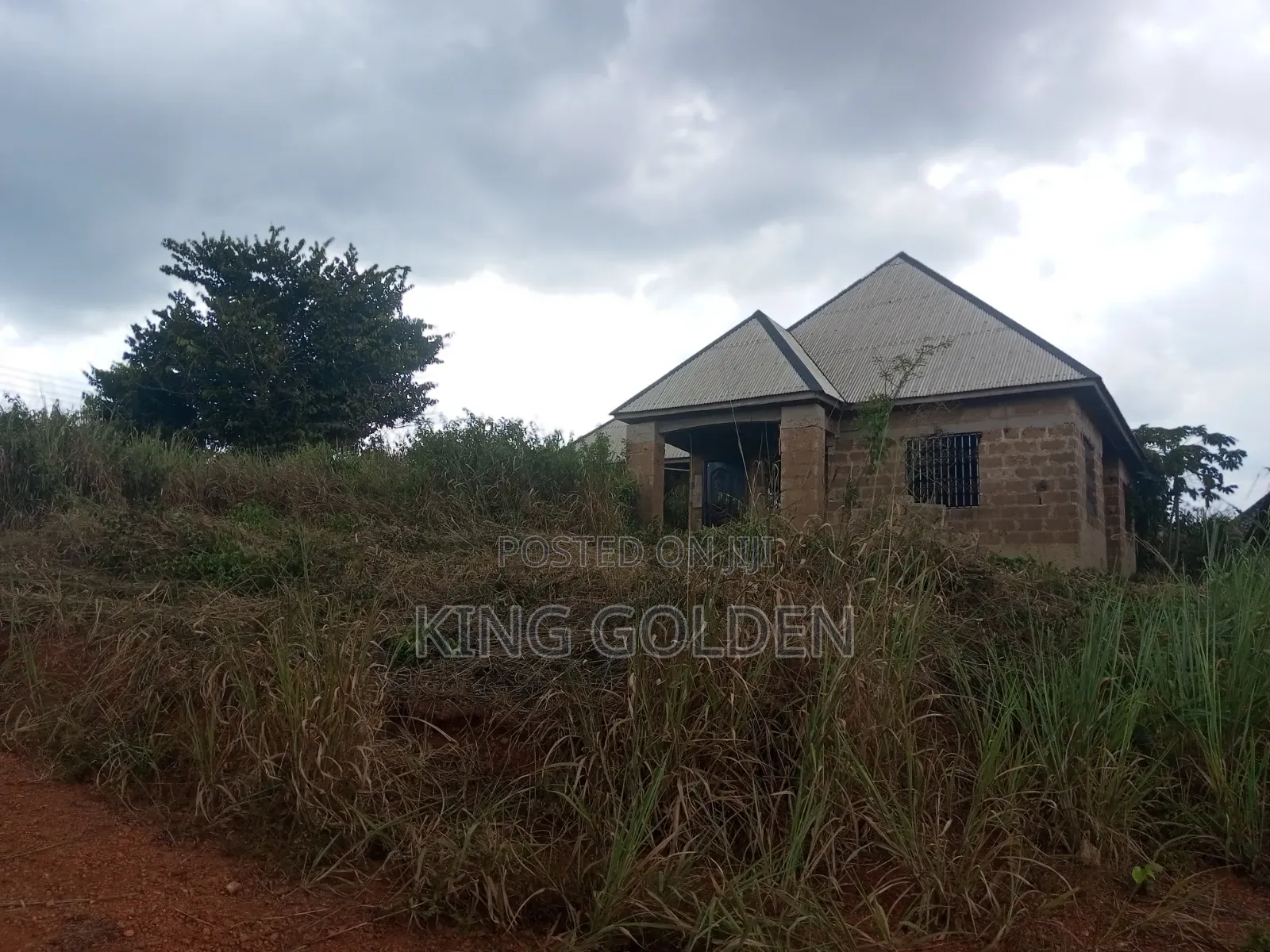 3bdrm House in Pkayi No 2., Atwima Kwanwoma for Sale