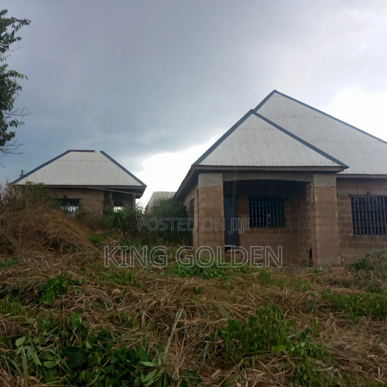 3bdrm House in Pkayi No 2., Atwima Kwanwoma for Sale